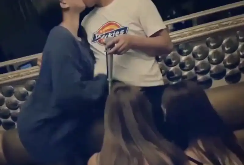 KTV淫乱派对.的封面图